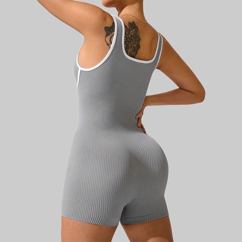 European and American cross-border fitness training shock-absorbing, quick-drying, color-blocking one-piece yoga suit with shoulder straps for slimming and shaping, short women's set