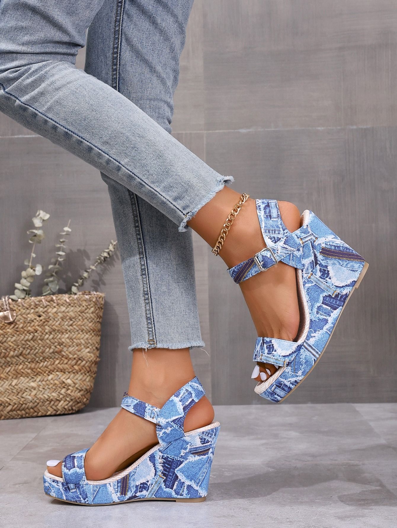 African Summer Large-Sized Ethnic Style Fabric Thick-Soled Women's High Heels Platform Stiletto Open Toe Buckle Multi-Color Slingback Casual Roman Round-Toe Casual Flower Thick-Soled Fish-Tip Sandals