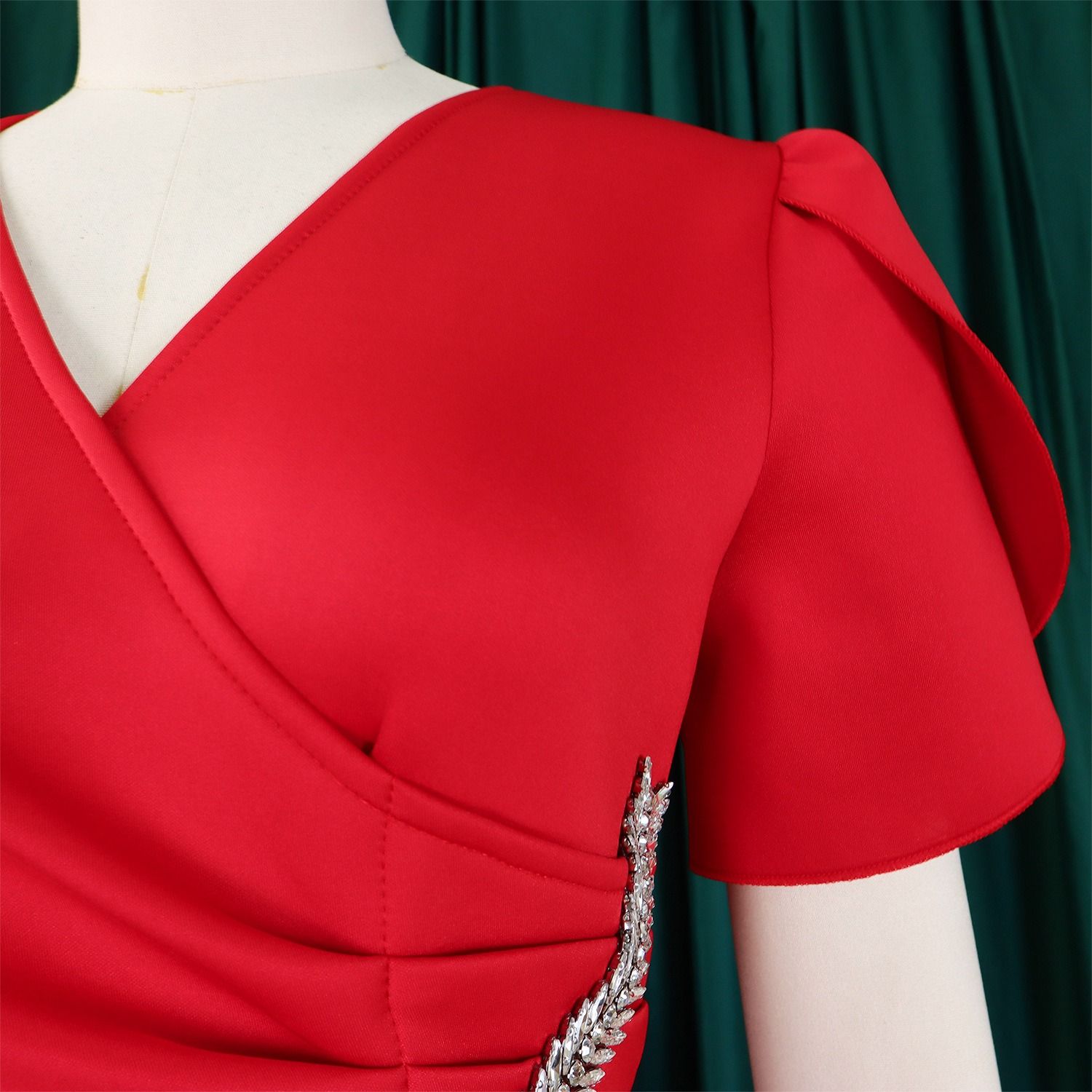 2025 African European American D579 Women's New Fashion Style Elegant V-Neck Evening Gown Beaded Dress Solid Pattern
Beaded Craftsmanship Trendy Ruffled Elements Elegant Style