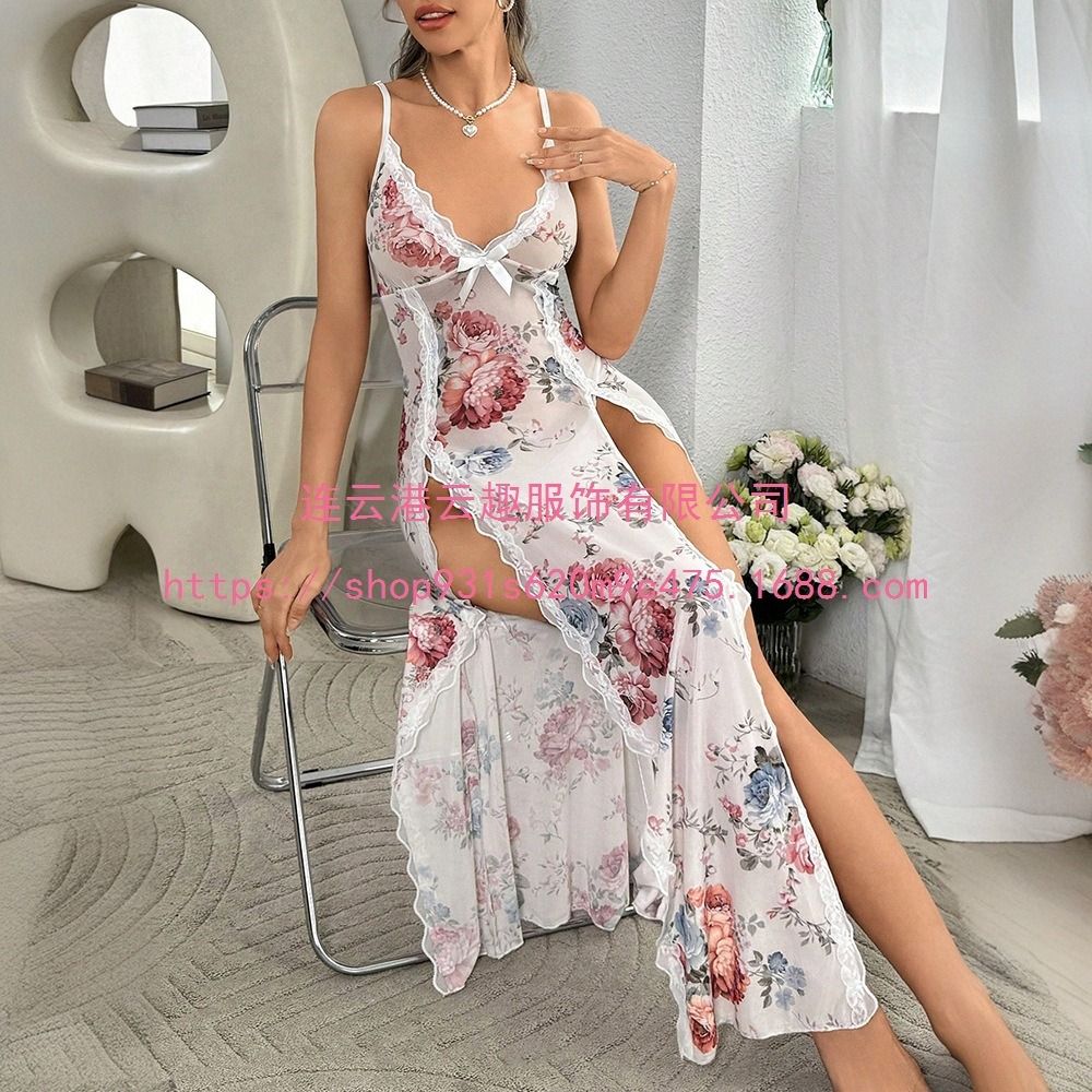 New cross-border summer sexy and pure style home wear, satin chiffon printed with chest pads, spaghetti-strap pajamas, thin and cute girlish style clothing, women's underwear
