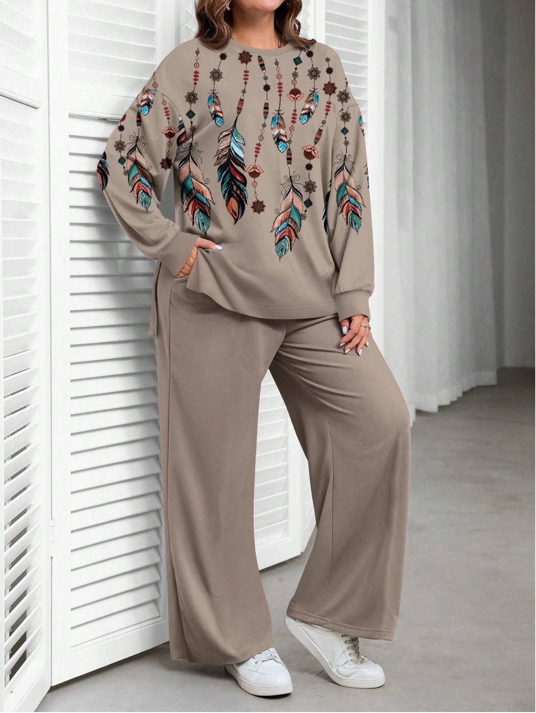 Africa Europe America - 2026 Spring/Summer New Style Loose Large-Sized Set Casual & Comfortable Two Pieces Letter Patterns Printing Techniques Popular Gradient Color Elements Elegant Temperament Style