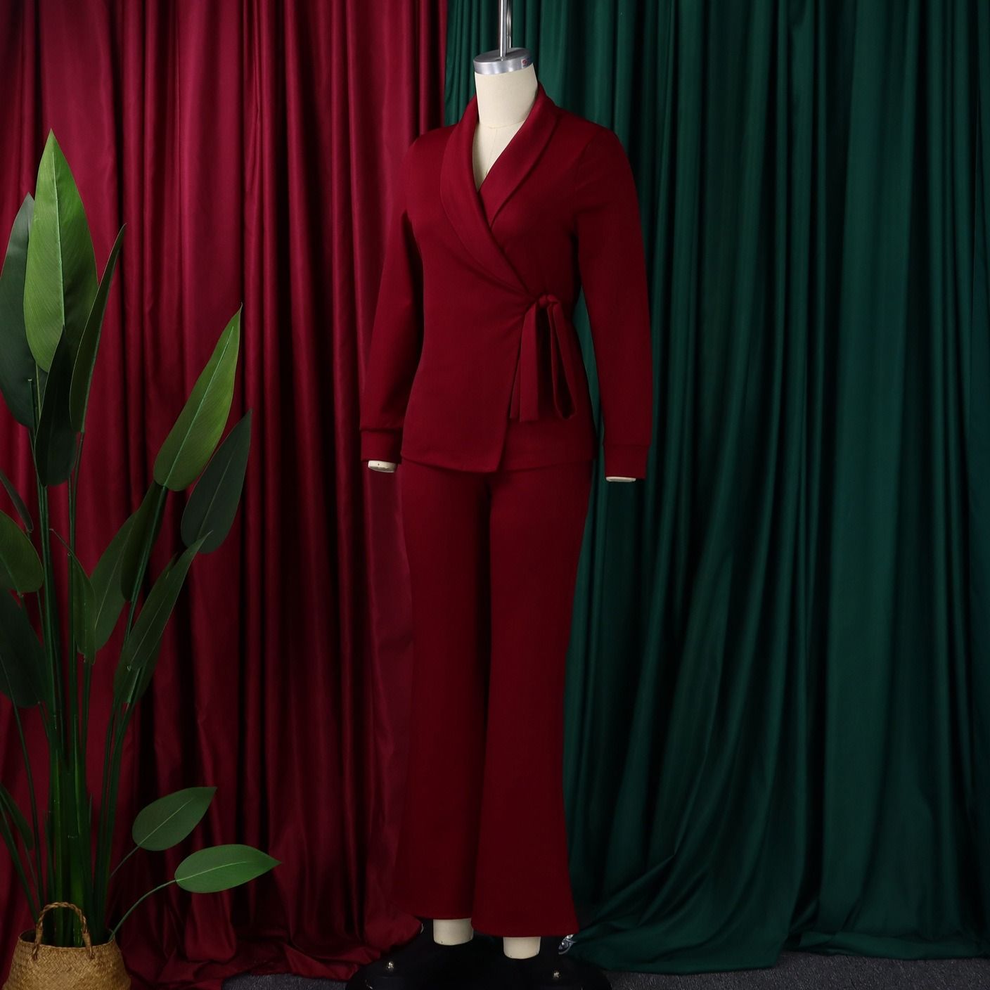 2026 African European American D601 Women New Fall/Winter Fashionable Style Strapless Suit Jacket + Pants Two-Piece Set Solid Color Pattern Woven Fabric Technique Trendy Lacing Elements Elegant Style
