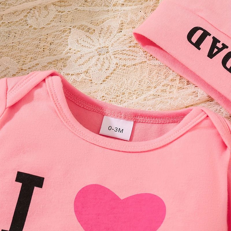 I love Mom and Dad. Long sleeved jumpsuit, pants, hat, 3-piece set for wearing outside