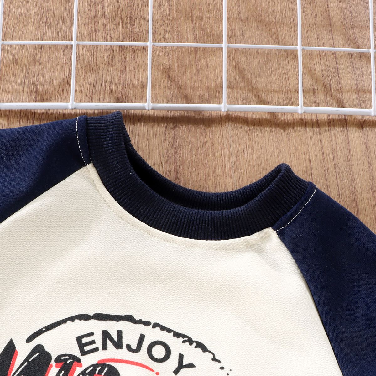 Spring & Autumn Boys Outfit Set – Trendy 2-Piece Sweatshirt and Pants for Kids, Casual Sportswear Suit for Fall and Winter