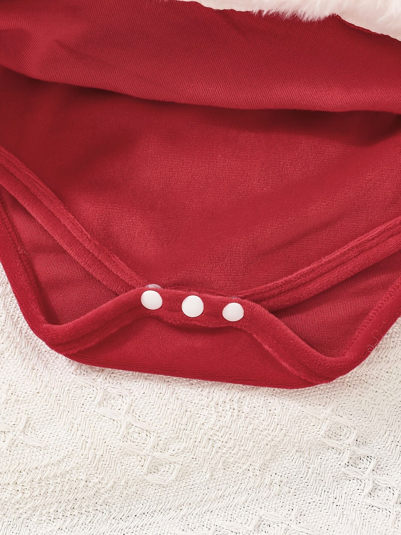 Christmas Baby Romper – Cute Long Sleeve Infant Bodysuit, Soft Cotton One-Piece for Boys & Girls, Fall & Winter Newborn Outfit