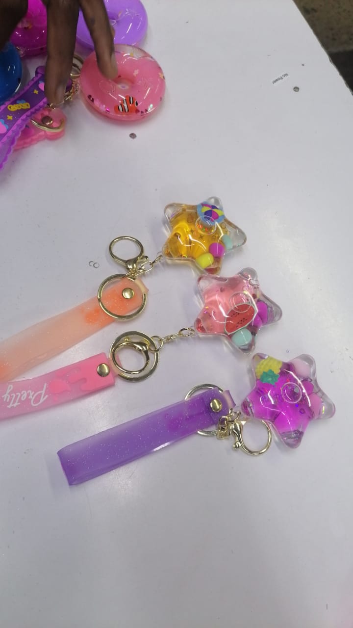 glittering random colour and patern key holder