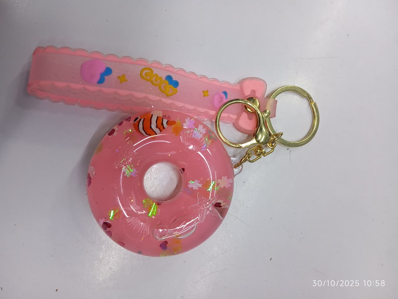 glittering random colour and patern key holder