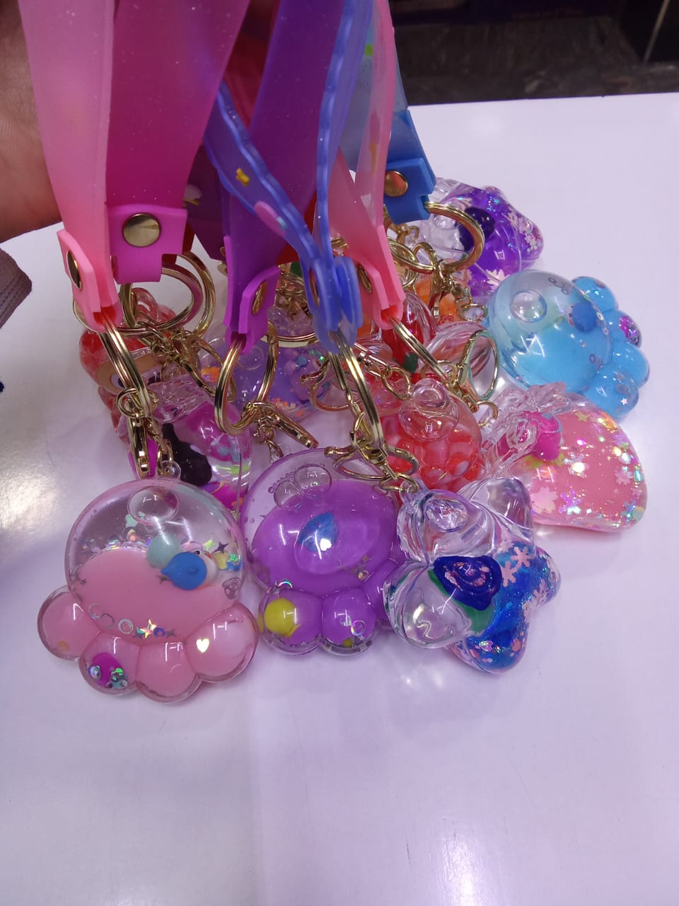 glittering random colour and patern key holder