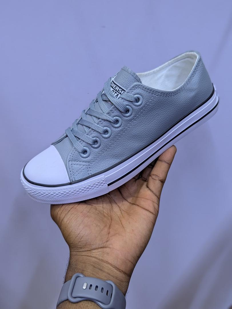 High Quality C.onverse Taylor Leather Allstars Leather Unisex rubber shoes