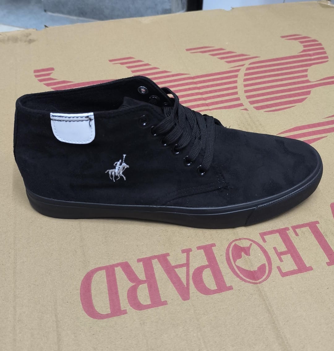 OFFER SALES,,,,High Quality Cute 🥰🥹  LEOPARD🐅🐅 Breathable Rubbers🔥🔥🔥🔥🔥🔥 Classic  shoes