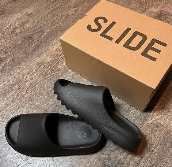 🖤 Classic coloured Yeezy Slide Sandals – Comfortable & Stylish Unisex Slippers
✔ Soft and comfortable footbed
✔ Lightweight design
✔ Durable, non-slip sole
✔ Easy slip-on style
✔ Water-resist