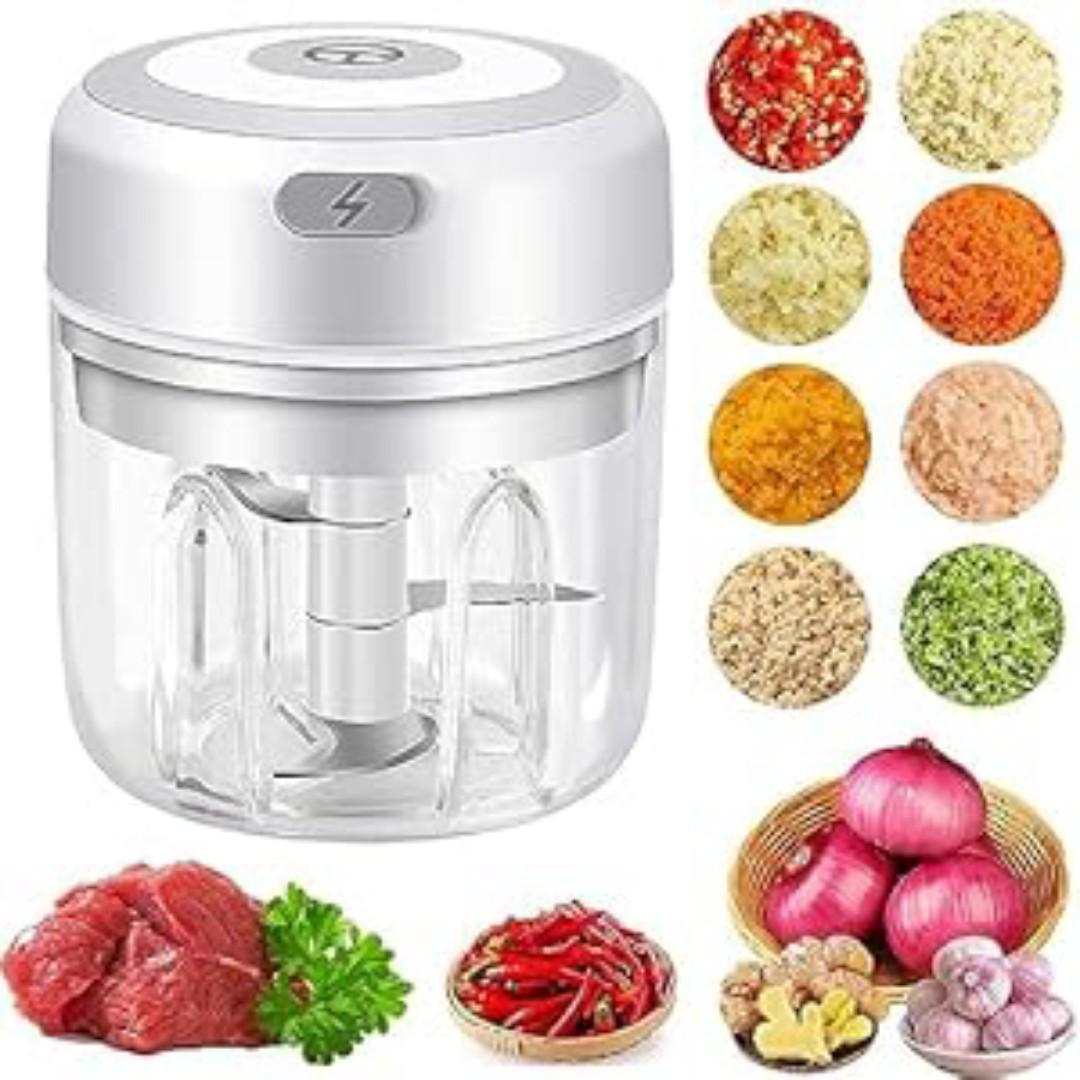 Electric Mini Vegetable Chopper, Food Chopper, Garlic Slicer Veggie, Salad, Lettuce, Onion, Chili Crusher, Tomato Dicer Chopper Cutter & Ginger Meat Mincer for Kitchen, Portable USB Chopper (250ML)