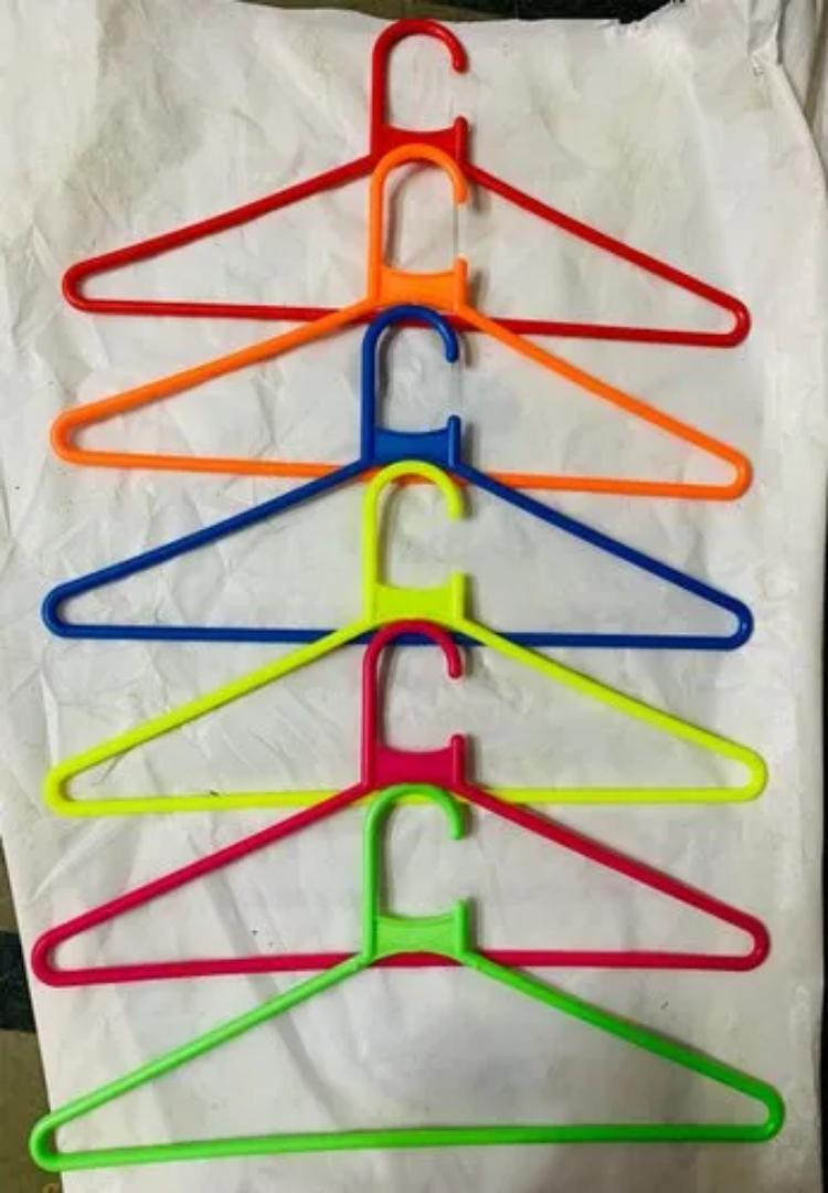 1 Dozen Cloth Hangers + 144Pcs  Of Pegs