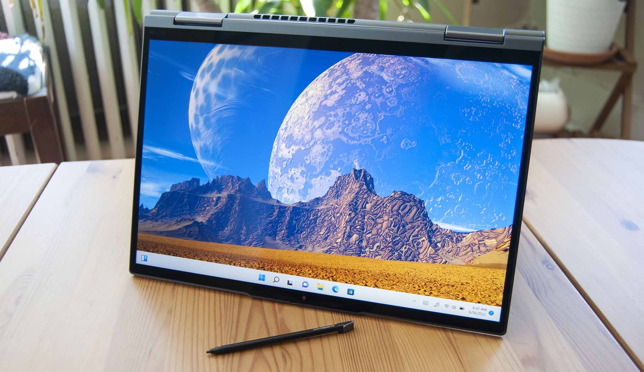 {Free ThinkPad Stylus Pen} Boxed Refurbished Lenovo ThinkPad X1 Yoga X360  Intel Core i7 8th Gen 16GB RAM 512GB SSD 14 Inch FHD 2IN 1 Convertible Laptop Multi-Touch Display Refurbished Laptop Computer