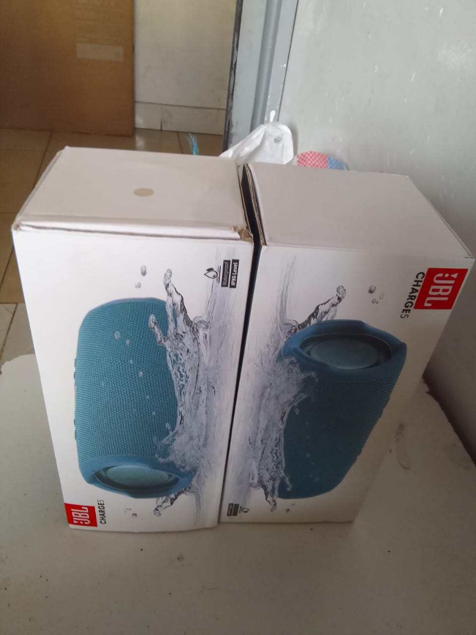 💫YOUR ADVENTURE YOUR SOUNDTRACK 👌💫(NEW ARRIVAL) Jbl Flip 6 Portable Bluetooth Speaker, Water Proof And Original Jbl..Your adventure. Your soundtrack. The bold JBL Flip 5 delivers powerful JBL Origi