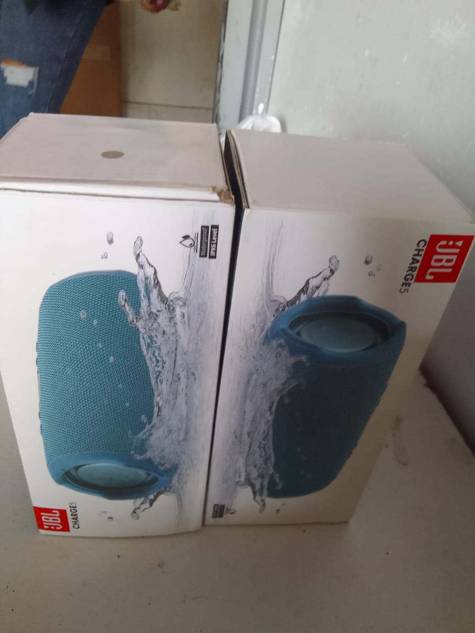 💫YOUR ADVENTURE YOUR SOUNDTRACK 👌💫(NEW ARRIVAL) Jbl Flip 6 Portable Bluetooth Speaker, Water Proof And Original Jbl..Your adventure. Your soundtrack. The bold JBL Flip 5 delivers powerful JBL Origi