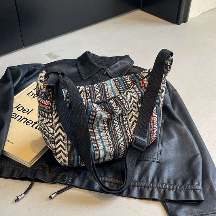 Bohemian Canvas Hobo Bag for Women Large Capacity 3-in-1 Shoulder Crossbody Backpack Fashion Casual Unique Design for Dating Travel Daily Use