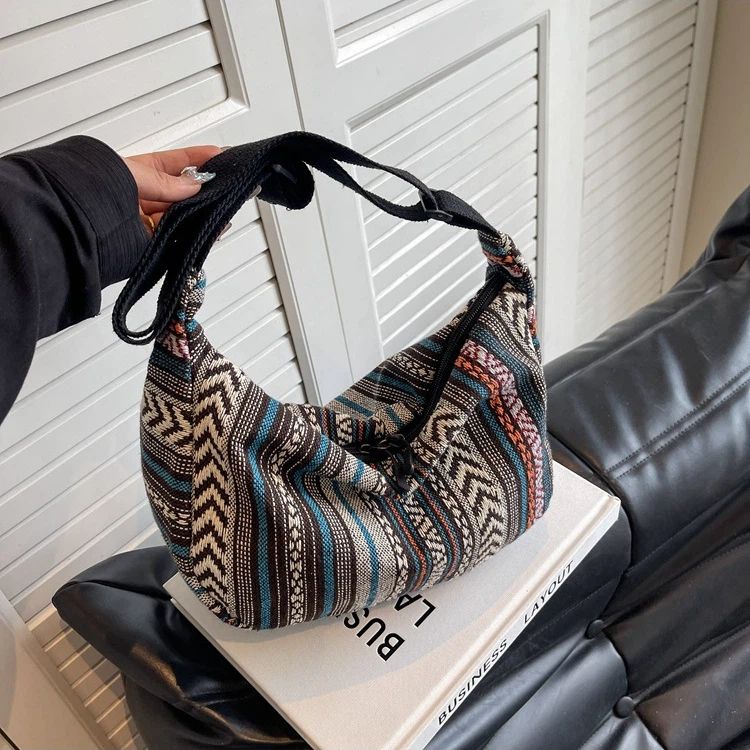 Bohemian Canvas Hobo Bag for Women Large Capacity 3-in-1 Shoulder Crossbody Backpack Fashion Casual Unique Design for Dating Travel Daily Use