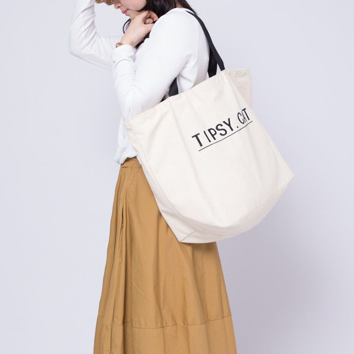 Large Capacity Canvas Tote Bag for Women with Zipper Washable Crossbody Shoulder Bag Mom Essential Bag for Short Travel Shopping Daily Use