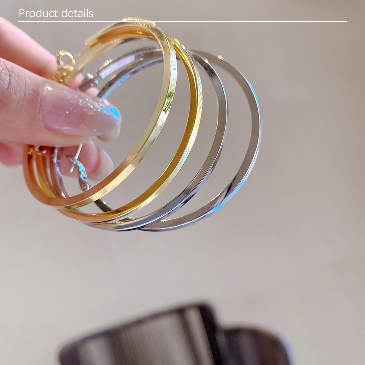 Minimally smooth metal earrings with silver needles, personalized and trendy large circle earrings to enhance facial slimming, suitable for daily travel, weddings, and gatherings