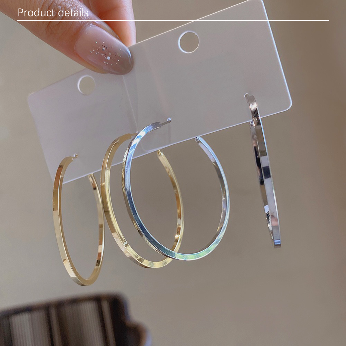 Minimally smooth metal earrings with silver needles, personalized and trendy large circle earrings to enhance facial slimming, suitable for daily travel, weddings, and gatherings