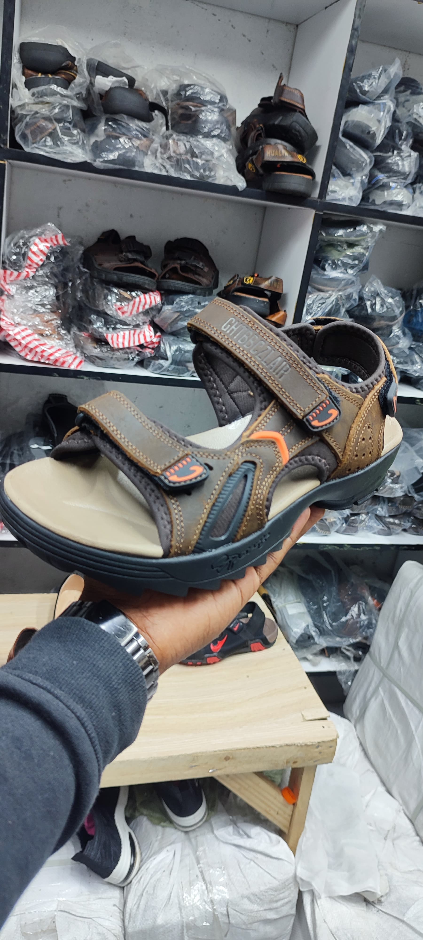 QUALITY MENS OPEN LEATHER SHOES