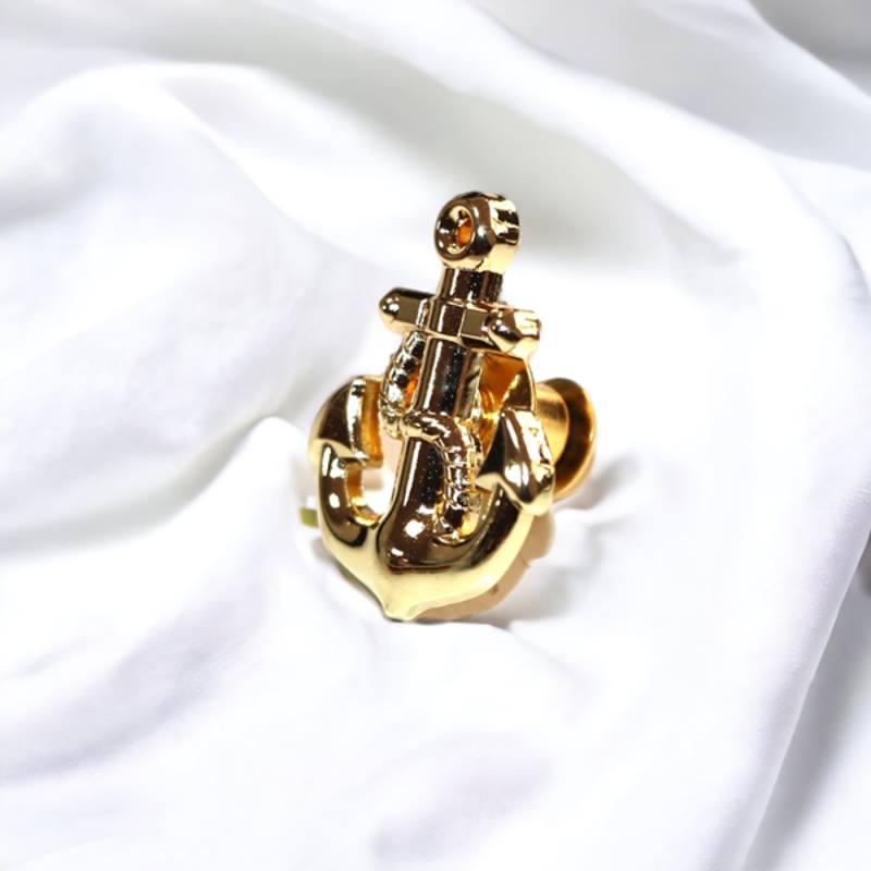 Gold Anchor Lapel Pin – Nautical-Themed Metal Badge with Rope Detail – Perfect for Sailors, Navy Officers & Marine Enthusiasts