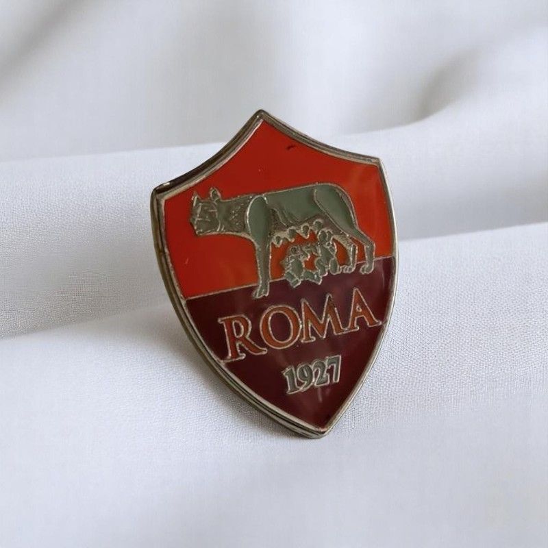 Football Team Lapel Pin Badges – Premium Metal Enamel Pins with Team Logos – Ideal for Fans, Clubs, Players, Coaches & Collectors – Durable & Stylish Sports Memorabilia