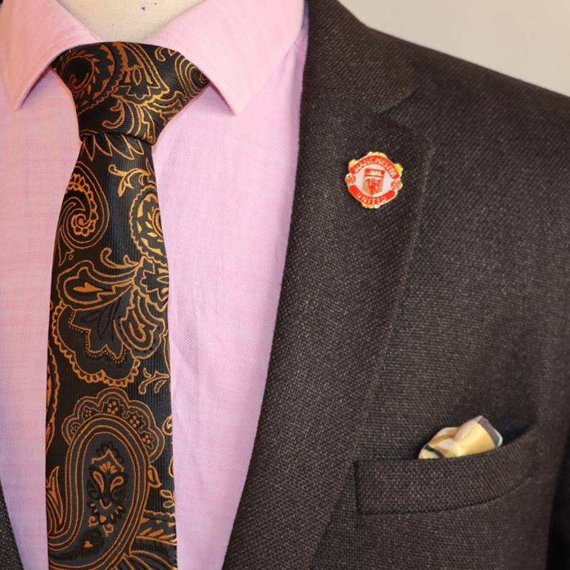 Football Team Lapel Pin Badges – Premium Metal Enamel Pins with Team Logos – Ideal for Fans, Clubs, Players, Coaches & Collectors – Durable & Stylish Sports Memorabilia