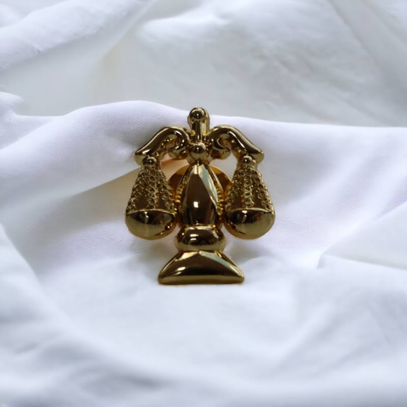 Scales of Justice Lapel Pin – Elegant Lawyer & Judge Badge – Legal Profession Symbol for Suit, Jacket, Hat & Accessories – Law Firm Gift & Graduation Keepsake for Attorneys & Legal Professionals