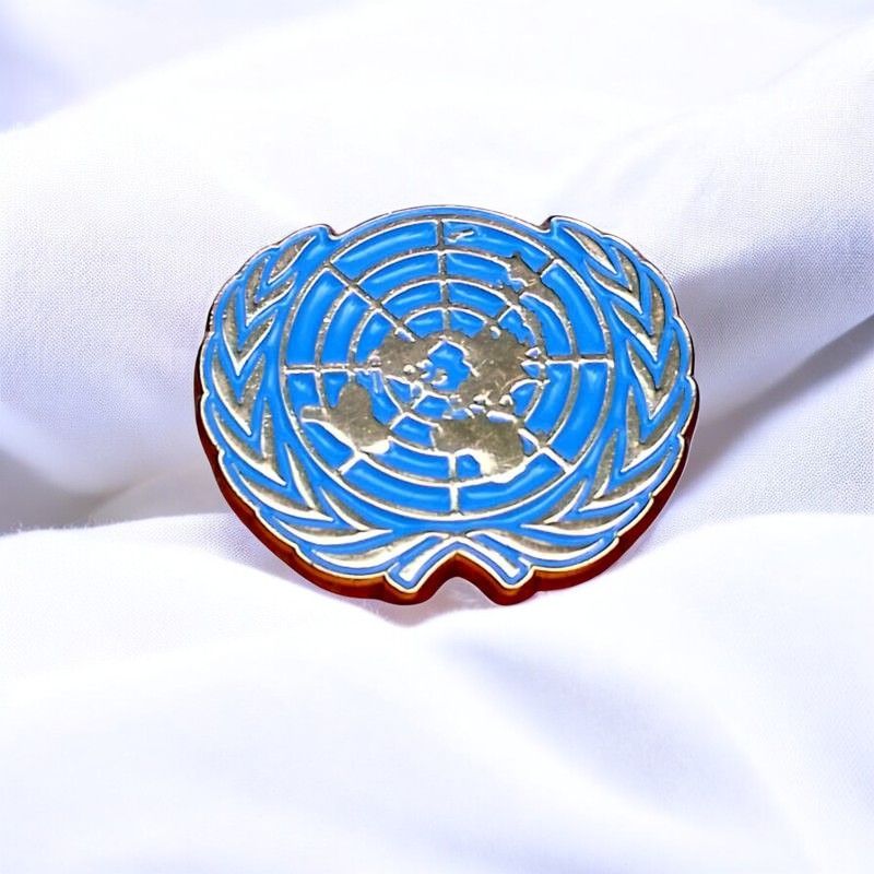 United Nations (UN) Lapel Pin Badge – High-Quality Gold & Blue Enamel UN Emblem Pin for Diplomats, Officials, Supporters & Collectors – Elegant Global Symbol for Peace & Unity