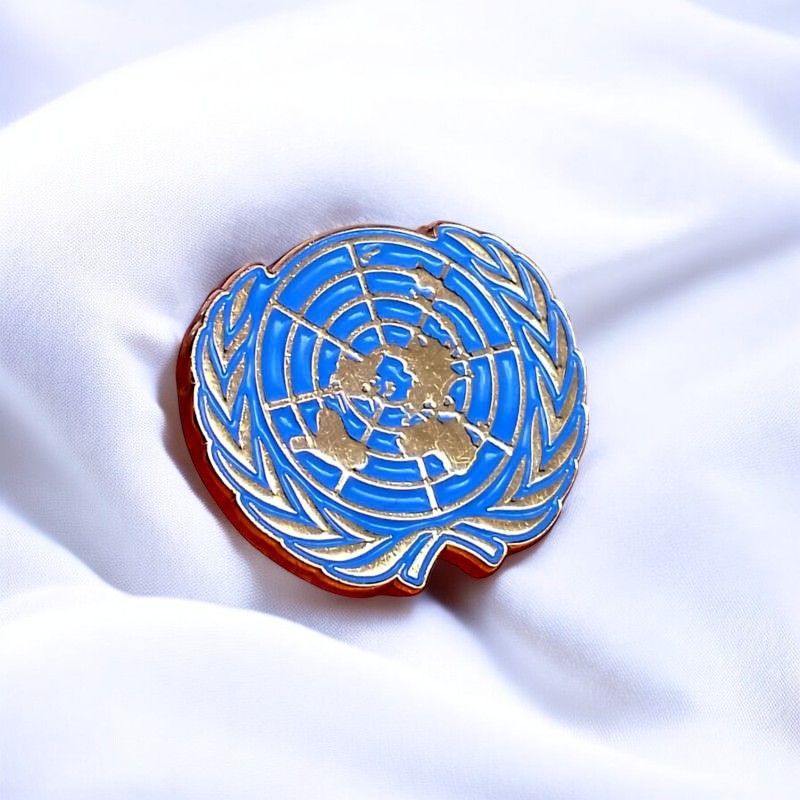 United Nations (UN) Lapel Pin Badge – High-Quality Gold & Blue Enamel UN Emblem Pin for Diplomats, Officials, Supporters & Collectors – Elegant Global Symbol for Peace & Unity