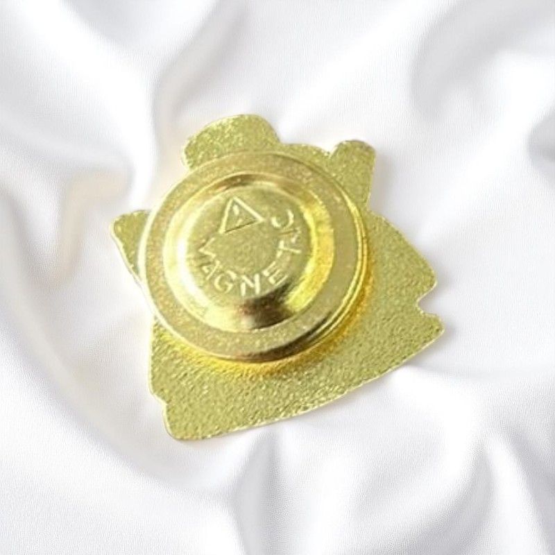 University of Nairobi (UoN) Crest Lapel Pin Badge – High-Quality Stamped Metal Pin with Gold-Tone Finish – Academic & Alumni Memorabilia, Graduation, and Institutional Pride Accessory