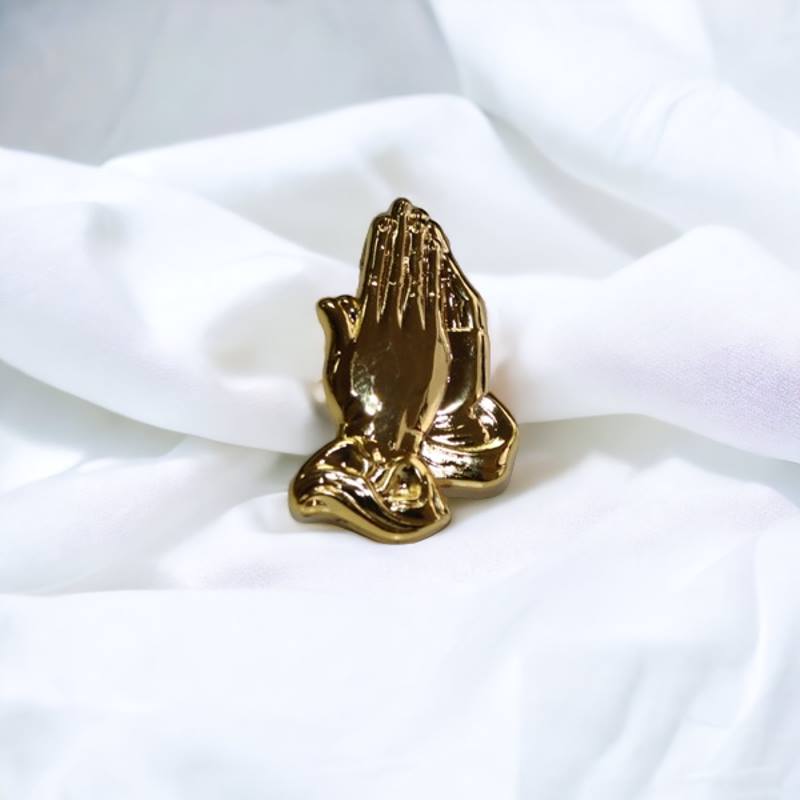 Gold Praying Hands Lapel Pin – Elegant Religious Christian Badge, Faith-Inspired Brooch for Men & Women, Spiritual Gift for Church & Prayer Groups
