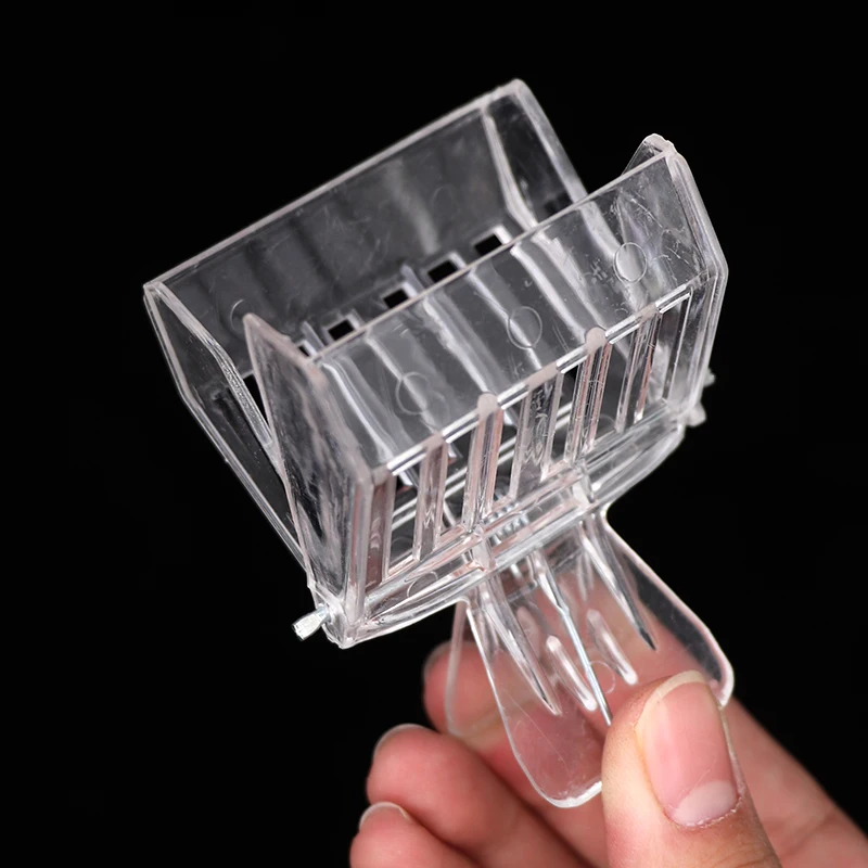 2PCS Queen Bee Clip Queen Bee Queen Bee Cage Catcher Queen Clips for Bees Quee Bee/Beekeeping Transparent Plastic