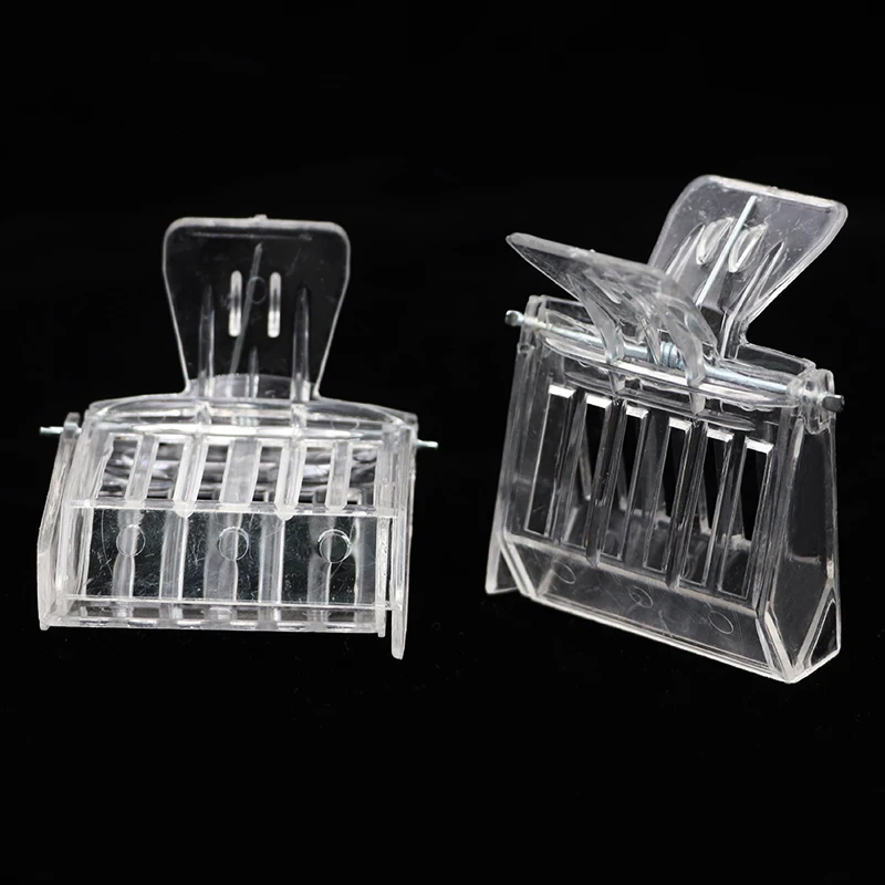 2PCS Queen Bee Clip Queen Bee Queen Bee Cage Catcher Queen Clips for Bees Quee Bee/Beekeeping Transparent Plastic