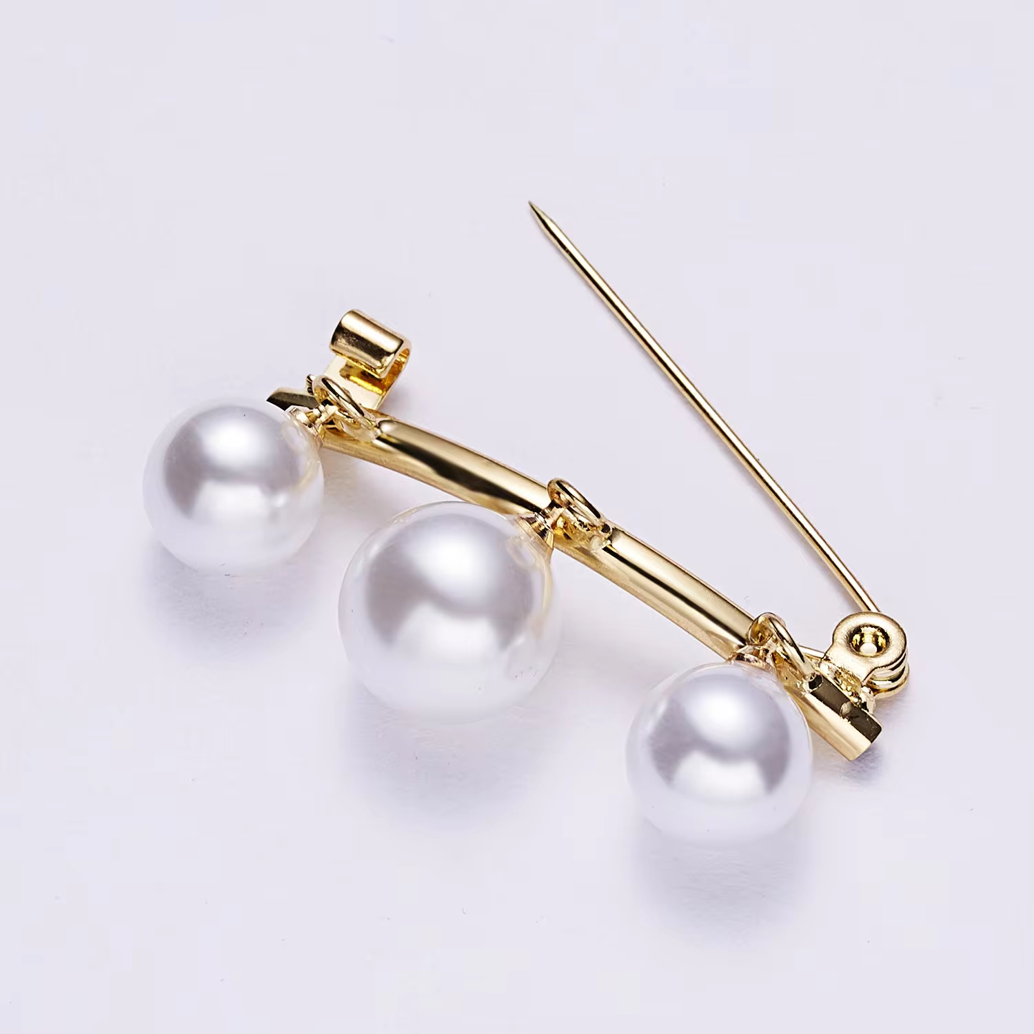 Elegant Fashion Pearls Brooch Pins For Women Fixed Straps Charm Safe Pin Brooches Clothing Clip Badge Dress Buckle Diy Jewelry