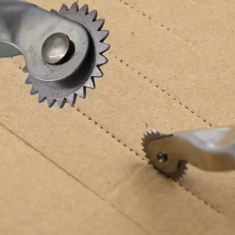 Stainless Steel Leather Cloth Paper Overstitch Wheel Gear Roulette Spacer Sewing Craft Tool 2.5mm