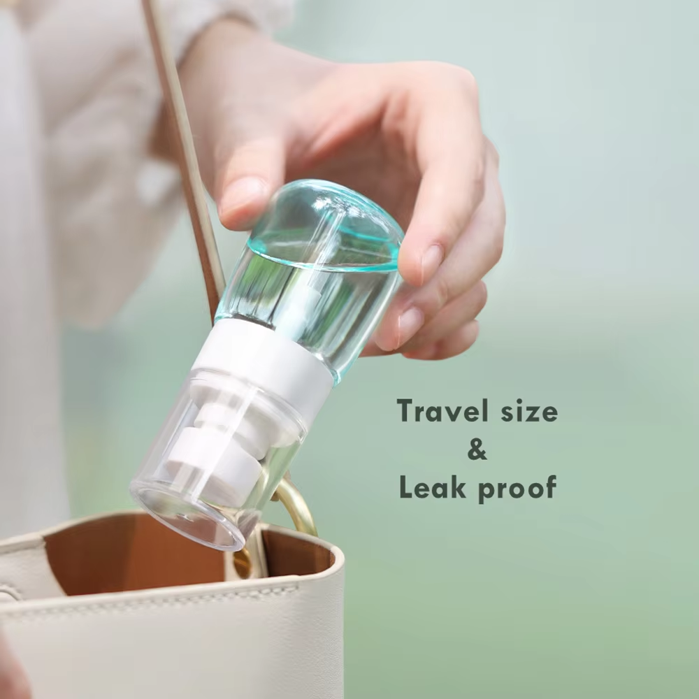 Portable Travel Spray Bottle, Spray Bottle Squeeze Tubes Mini Refillable Small Spray Bottles with Fine Mist Nozzle for Hair Face Water Alcohol Plants, Perfume Dispenser Pump Mist 1pcs 30ml