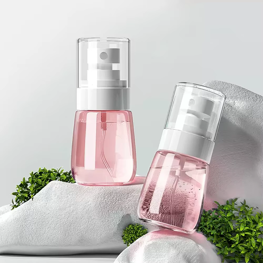Portable Travel Spray Bottle, Spray Bottle Squeeze Tubes Mini Refillable Small Spray Bottles with Fine Mist Nozzle for Hair Face Water Alcohol Plants, Perfume Dispenser Pump Mist 1pcs 30ml