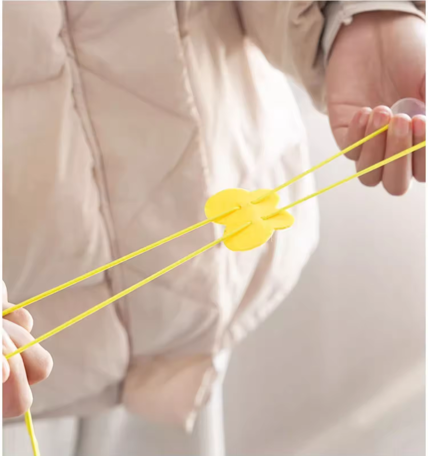 2pcs Pet Cat Toys Funny Stick Kitten Self -hi Elastic Rope Dragonfly Shape Feather Bell Teasing Stick Hanging Swing Thousands Interactive Cat Toy  Feather Bell
﻿