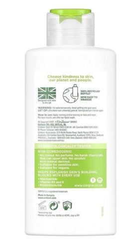 Simple fast absorbing, Kind to Skin Hydrating Light Moisturizer
                                                                                                .