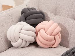 SOFT PLUSHY NORDIC TWO/THREE STRAND HOME DECORATIVE THROW KNOT PILLOW/HANDMADE KNOT PILLOW BALL-FIBRE FILLED
