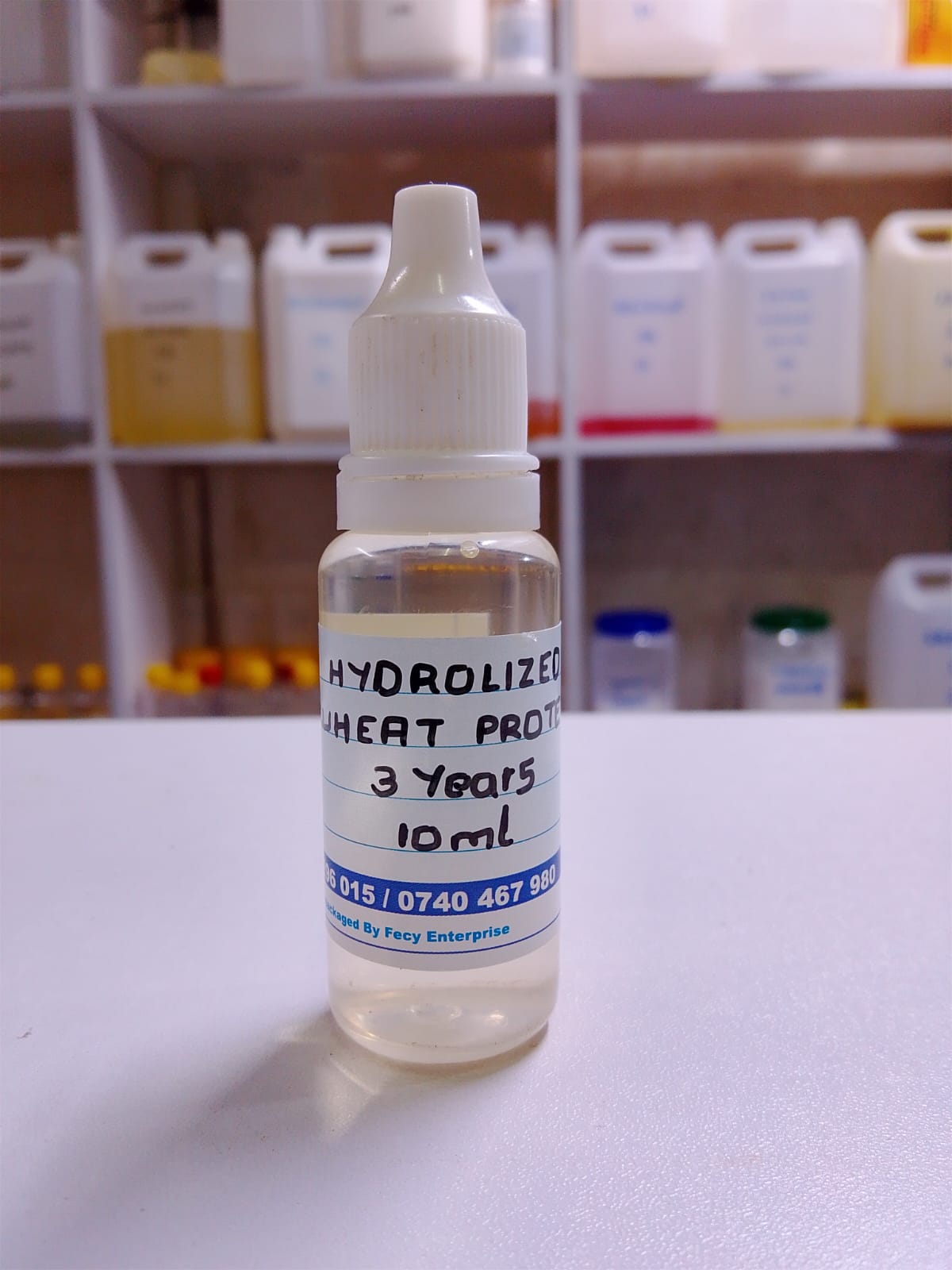 Liquid Hydrolyzed wheat Protein (Natural Product) For Skin Care  acts as a conditioning agent, improving skin texture and softness, and helping to prevent moisture loss.