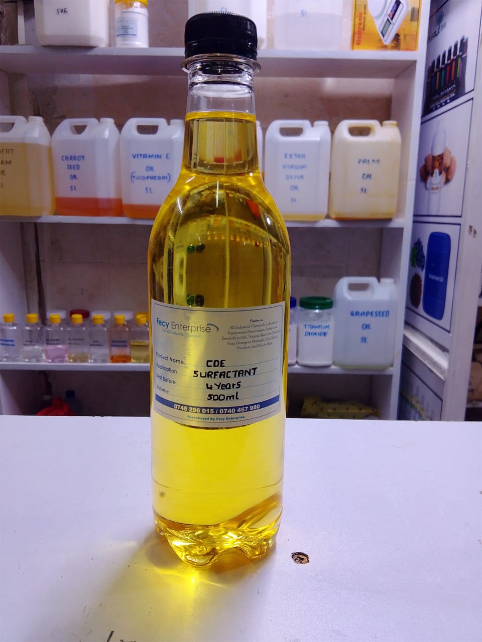 Cocamide Dea CDEA(Natural Product) Surfactants For Skin Care is derived from coconut oil and diethanolamine, is commonly used in skincare and hair care products as a foaming agent and emulsifier.