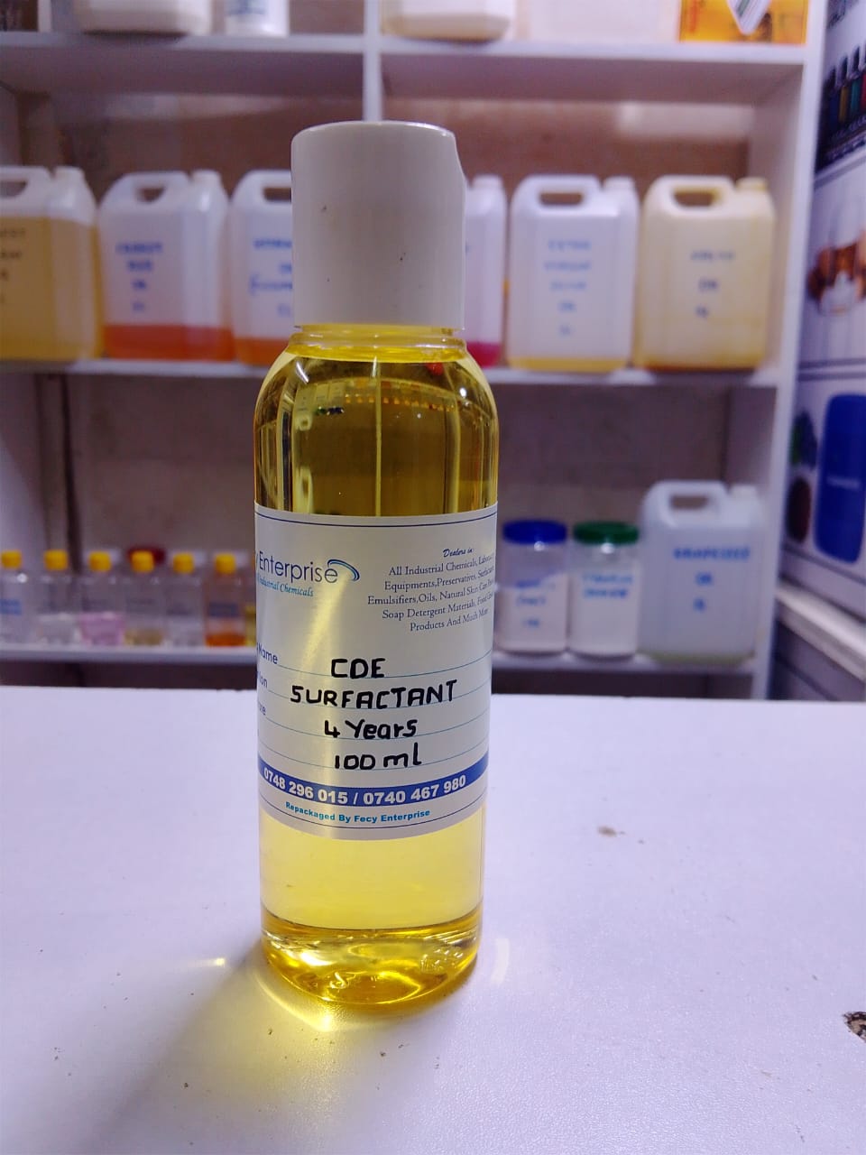 Cocamide Dea CDEA(Natural Product) Surfactants For Skin Care is derived from coconut oil and diethanolamine, is commonly used in skincare and hair care products as a foaming agent and emulsifier.