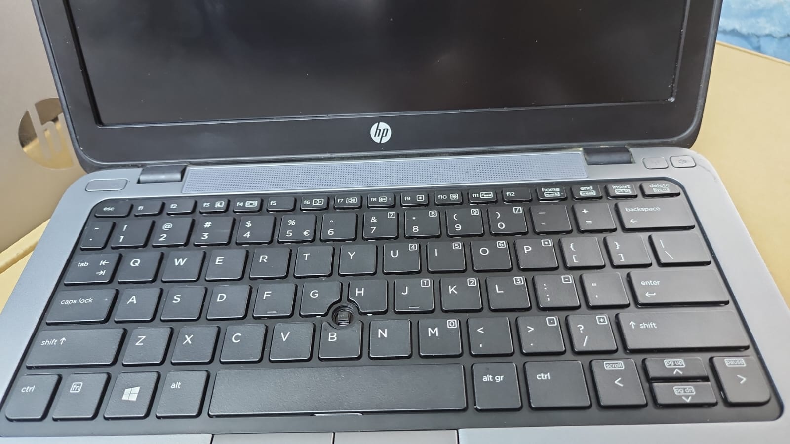 {GRADE A BEST OF BEST LAPTOPS } (BEST DEAL) HP ELITEBOOK 820 G1 INTEL CORE i5 WITH 8GB RAM MEMORY 256GB SSD