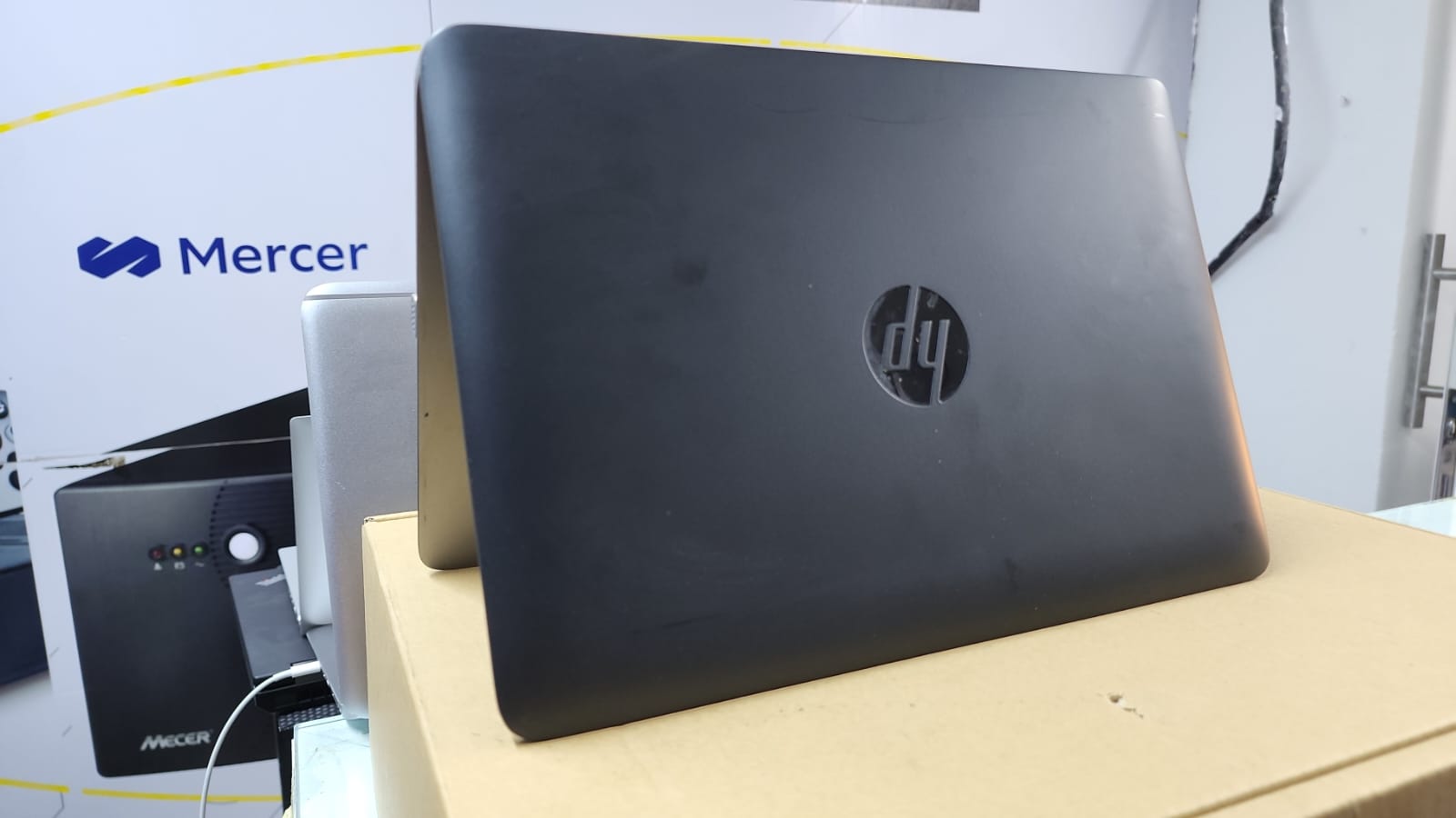 {GRADE A BEST OF BEST LAPTOPS } (BEST DEAL) HP ELITEBOOK 820 G1 INTEL CORE i5 WITH 8GB RAM MEMORY 256GB SSD