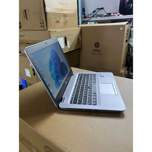 A VERY POWERFUL MACHINE ,VERY SLEEK AND EASILY PORTABLE HP ELITEBOOK 840G3 6TH GENERATION INTEL COi5 WITH 8GB RAM MEMORY 256GB SSD 14 INCHES SILVER COLOR