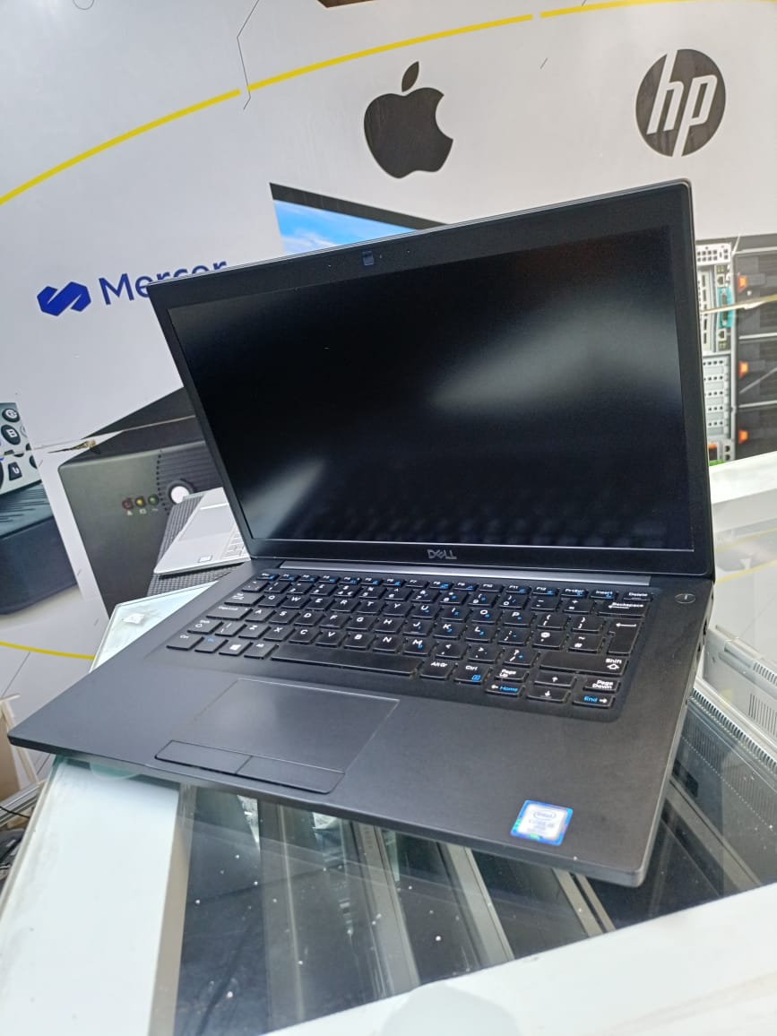 {BEST PERFORMING LAPTOP}  DELL LATITUDE 7490 8TH GENERATION 
8GB RAM MEMORY 256GB SSD BLACK COLOR 14 INCHES